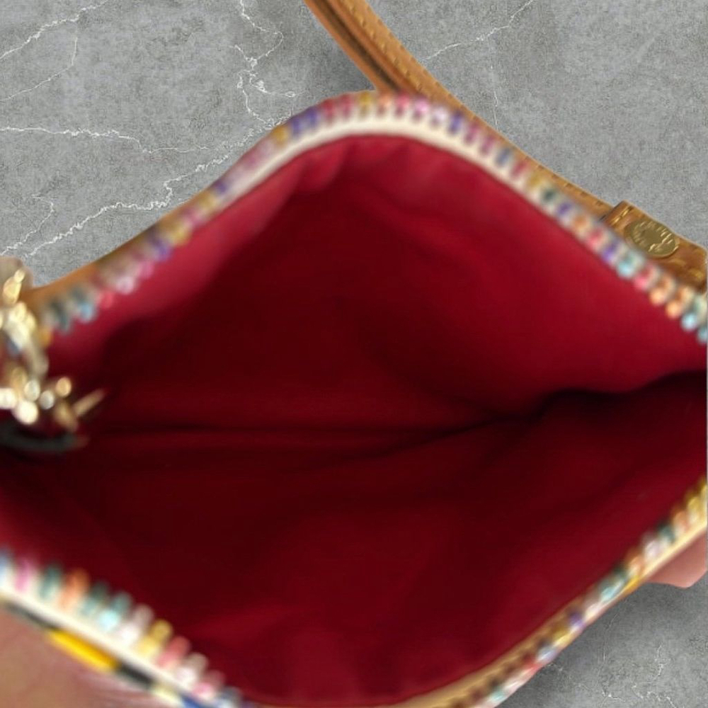 Dooney & Bourke Bumble Bee Medium Wristlet - Picture 8 of 10